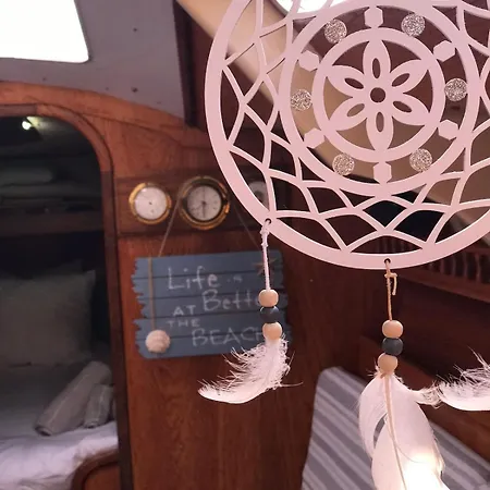 Unique Experience In Sailboat! In The 4 Seasons!! B Shi Botel *