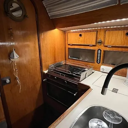 Unique Experience In Sailboat! In The 4 Seasons!! B Shi Valencie