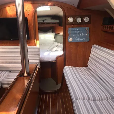 Unique Experience In Sailboat! In The 4 Seasons!! B Shi Botel Valencie