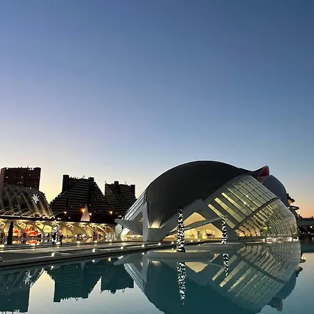 Unique Experience In Sailboat! In The 4 Seasons!! B Shi Botel Valencia