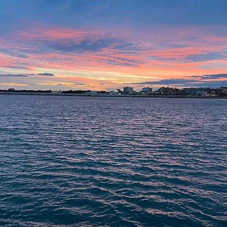 Unique Experience In Sailboat! In The 4 Seasons!! B Shi Botel