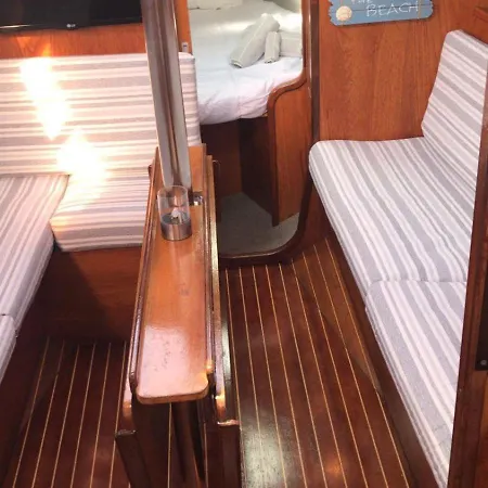 Botel Unique Experience In Sailboat! In The 4 Seasons!! B Shi Valencia